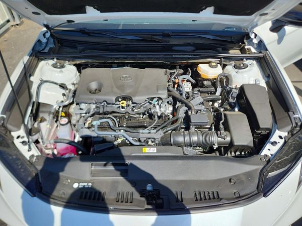 2026 TOYOTA CAMRY — Engine bay