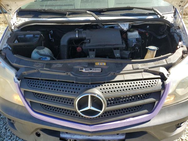 2016 MERCEDES-BENZ SPRINTER — Engine bay