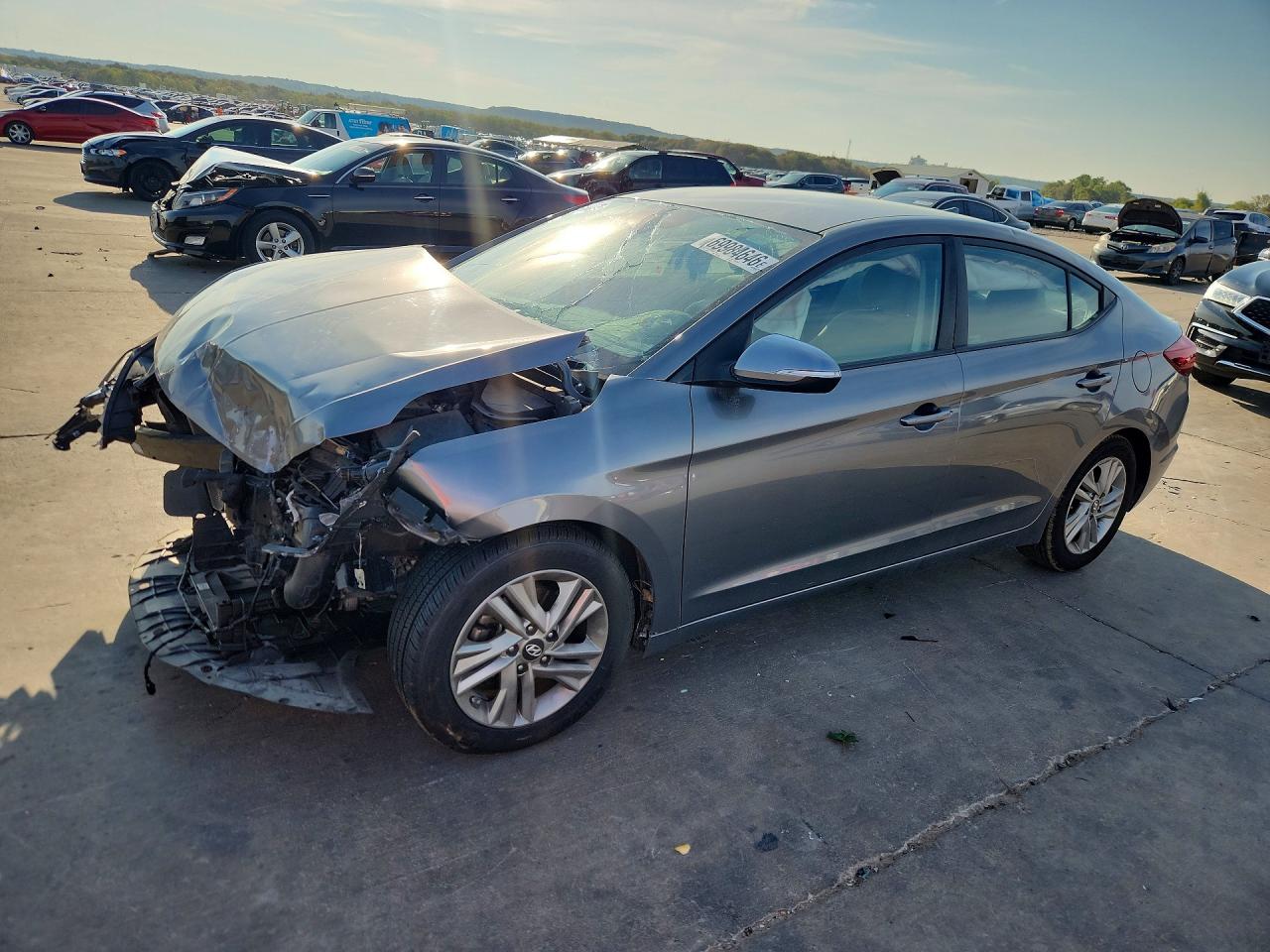 2019 HYUNDAI ELANTRA — Front 3/4