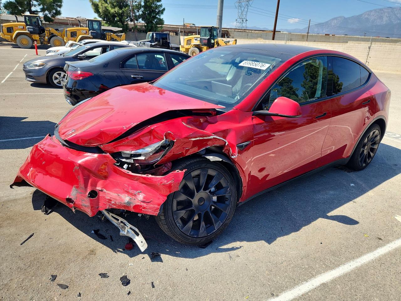 2023 TESLA MODEL Y — Front 3/4