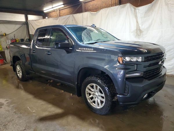 2019 CHEVROLET SILVERADO RST — Passenger 3/4