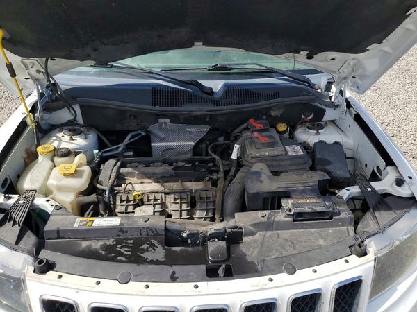 2016 JEEP COMPASS Sport — Engine bay