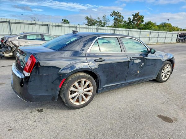 2016 CHRYSLER 300 Limited — PSRA