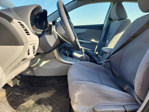 2013 TOYOTA COROLLA — DENT