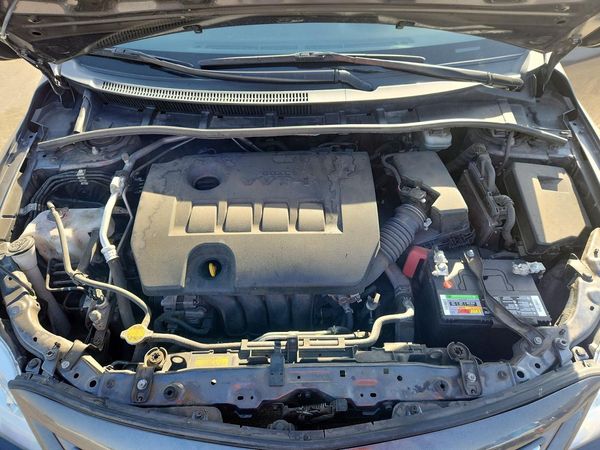 2013 TOYOTA COROLLA — Engine bay