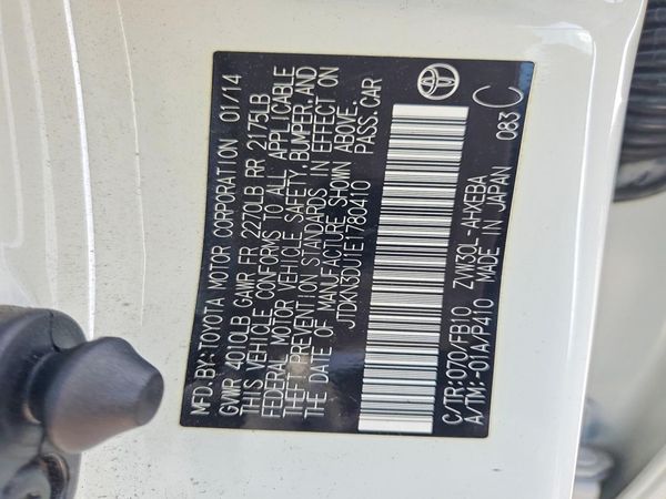 2014 TOYOTA PRIUS — VINS