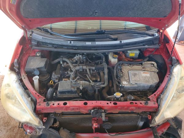 2013 TOYOTA PRIUS — Engine bay