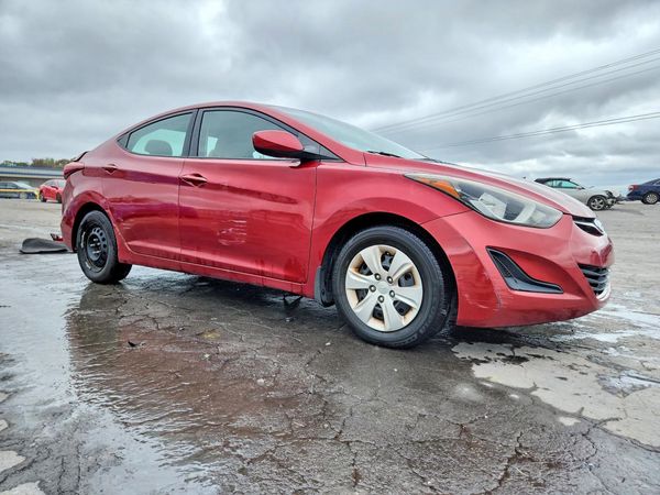 2016 HYUNDAI ELANTRA — Passenger 3/4