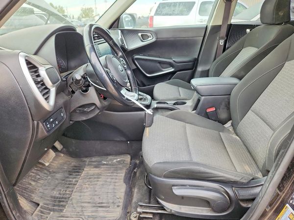 2021 KIA SOUL EX — DENT