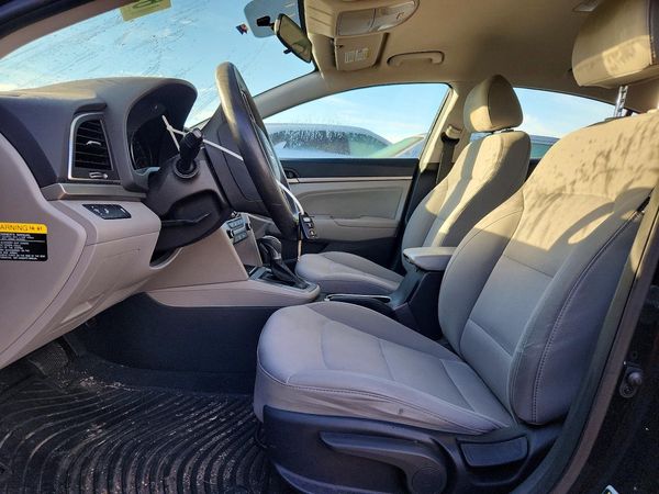 2018 HYUNDAI ELANTRA — DENT
