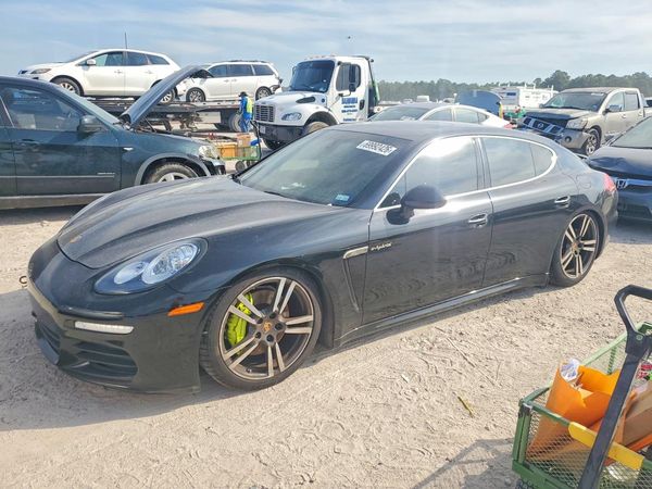 2014 PORSCHE PANAMERA — DSFA — Front 3/4