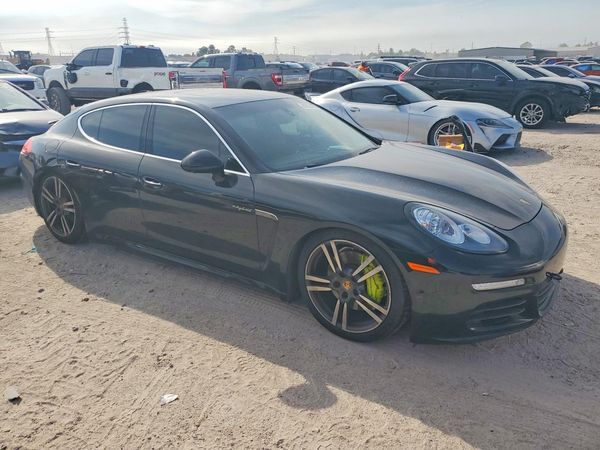 2014 PORSCHE PANAMERA S Hybrid — Passenger 3/4