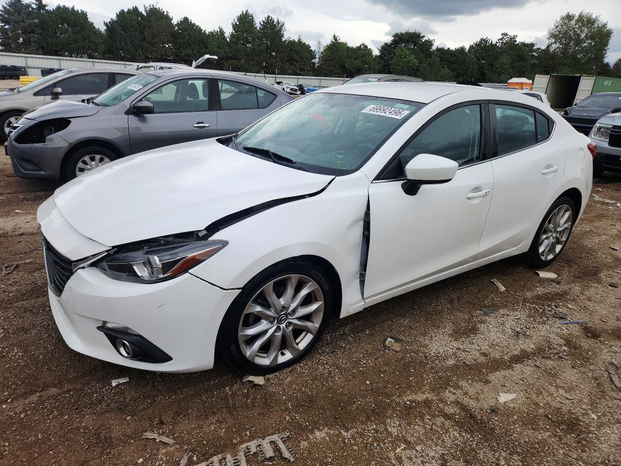 2014 MAZDA 3 Touring/GS — Front 3/4