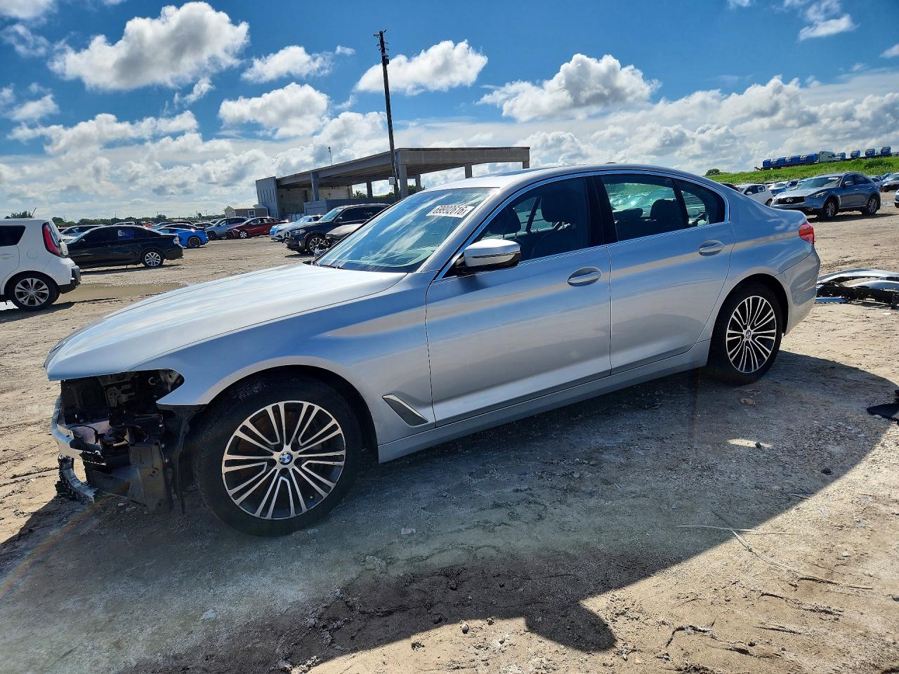 2020 BMW 540 xDrive — Front 3/4