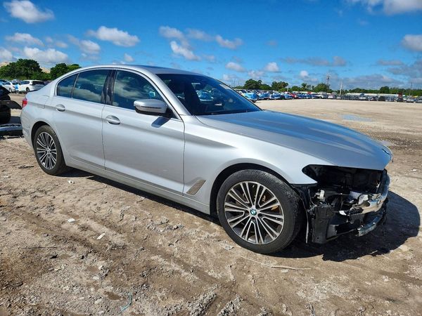 2020 BMW 540 xDrive — Passenger 3/4