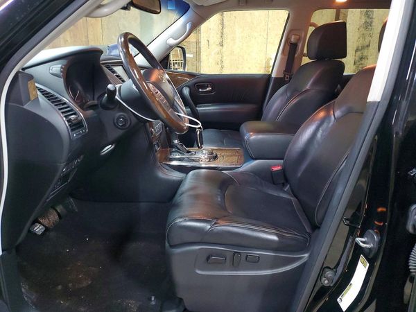 2016 INFINITI QX80 — DENT