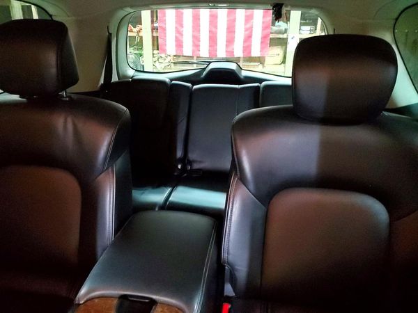 2016 INFINITI QX80 — SUVN