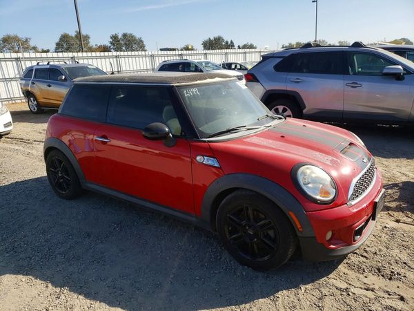 2012 MINI COOPER — Passenger 3/4
