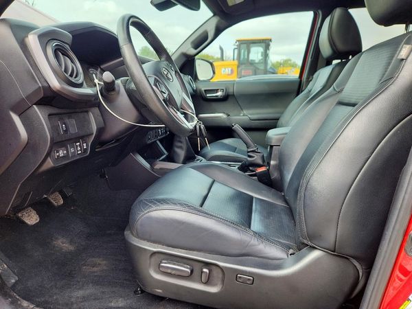 2022 TOYOTA TACOMA SR5 — DENT