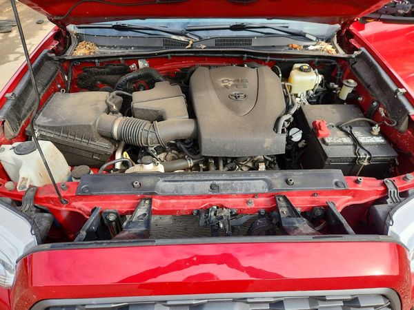 2022 TOYOTA TACOMA SR5 — Engine bay