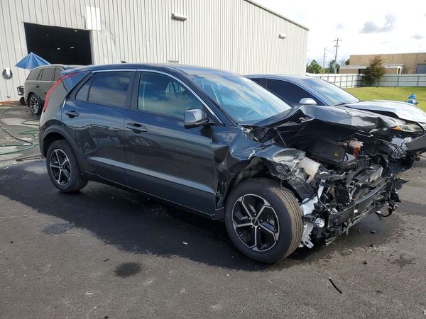 2026 KIA NIRO LX — Passenger 3/4