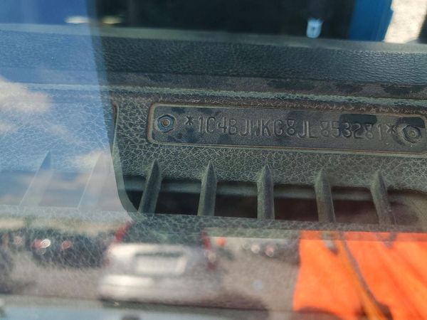2018 JEEP WRANGLER UNLIMITED Unlimited Sport — VINP