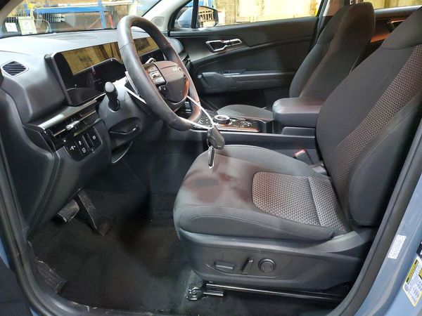 2027 KIA SPORTAGE LX, S — DENT