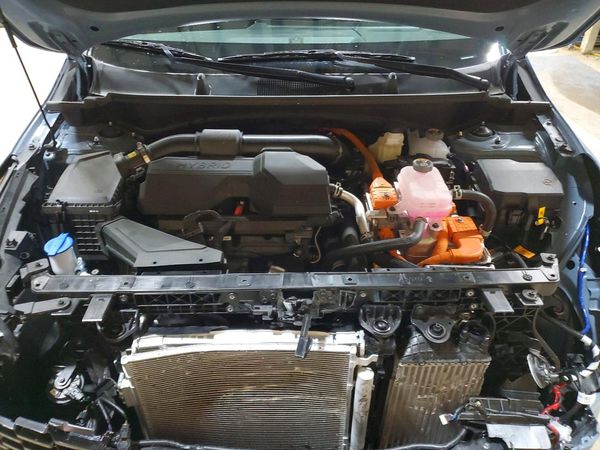 2027 KIA SPORTAGE LX, S — Engine bay
