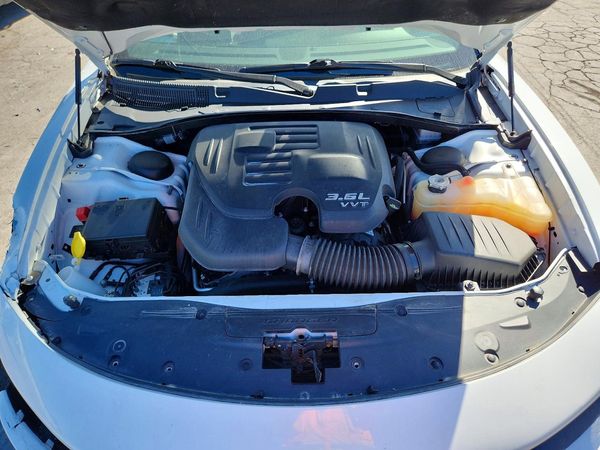 2021 DODGE CHARGER GT — Engine bay