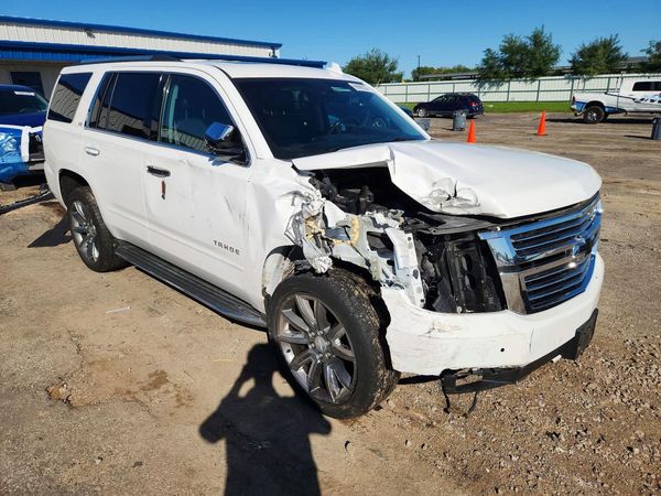 2015 CHEVROLET TAHOE LTZ — Passenger 3/4