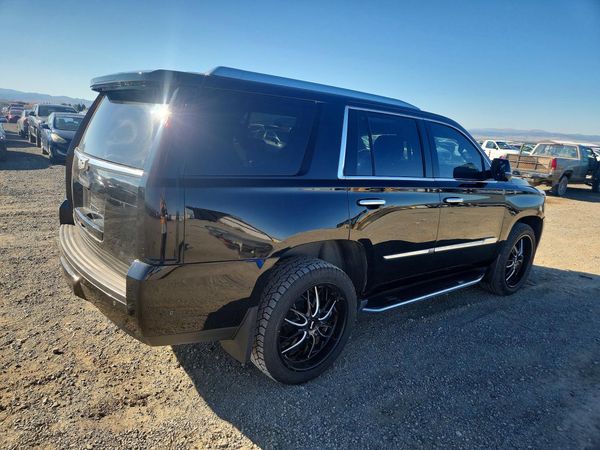 2017 CADILLAC ESCALADE Luxury — PSRA