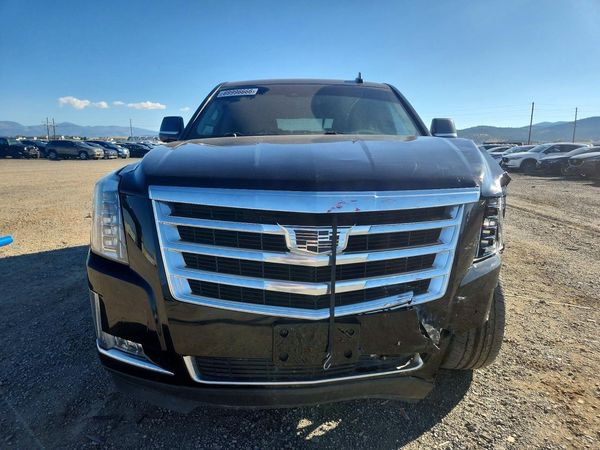 2017 CADILLAC ESCALADE Luxury — DIRF