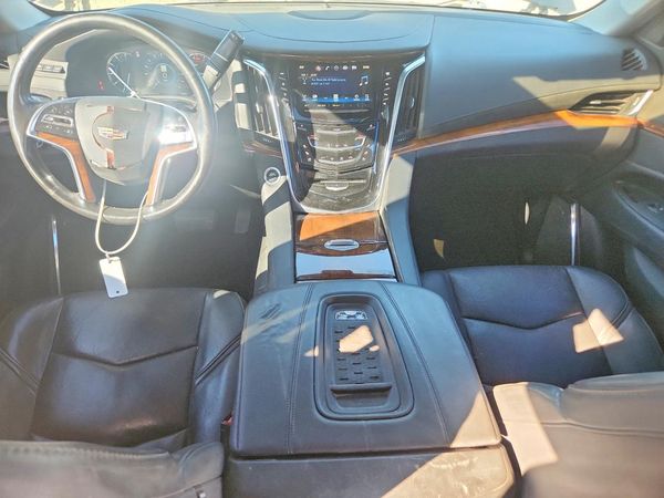 2017 CADILLAC ESCALADE Luxury — CKPT