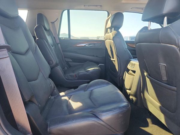 2017 CADILLAC ESCALADE Luxury — PSRS