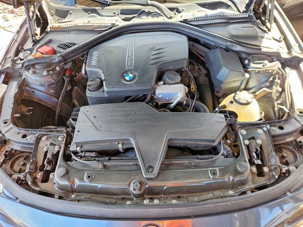 2016 BMW 328 SA — Engine bay