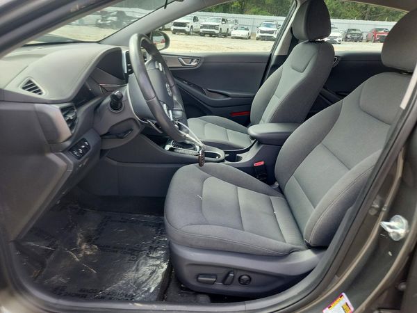 2021 HYUNDAI IONIQ SEL — DENT
