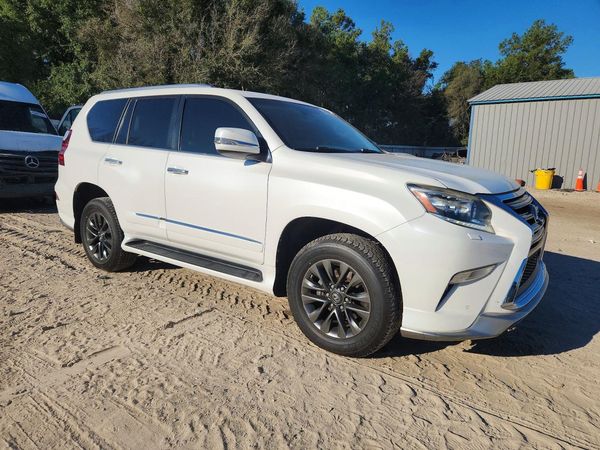2017 LEXUS GX 460 — Passenger 3/4