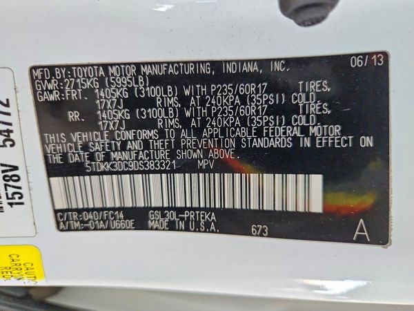 2013 TOYOTA SIENNA — VINS
