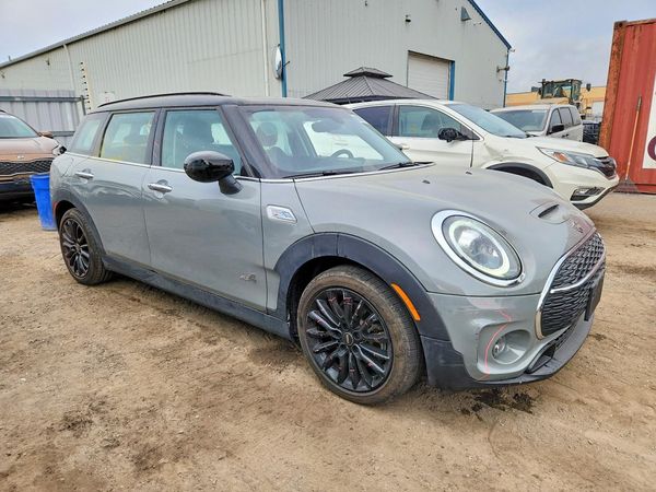 2021 MINI COOPER — Passenger 3/4