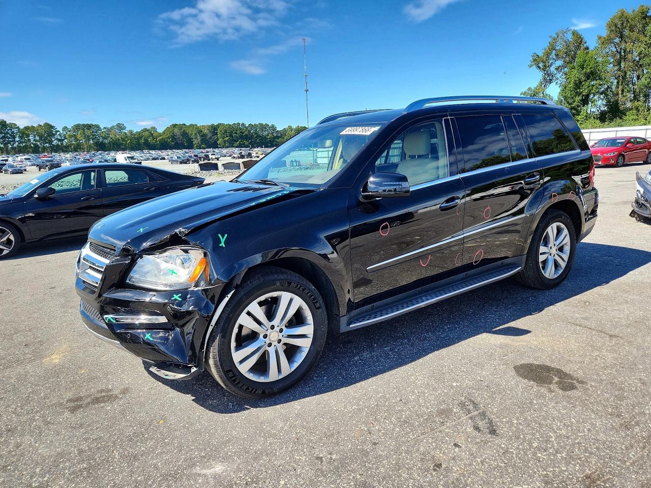 2012 MERCEDES-BENZ GL GL450 4-MATIC — Front 3/4