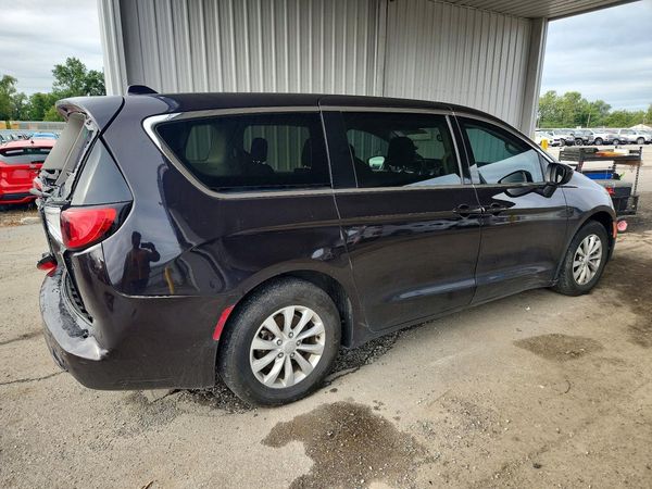 2017 CHRYSLER PACIFICA — PSRA