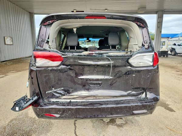 2017 CHRYSLER PACIFICA — DIRR