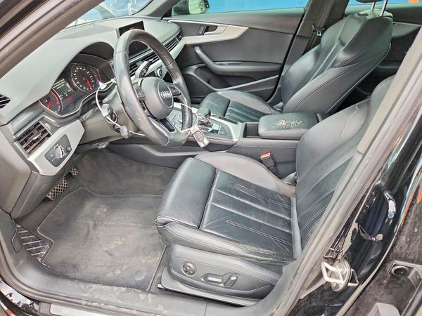 2018 AUDI A4 — DENT
