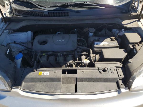 2018 KIA SOUL — Engine bay