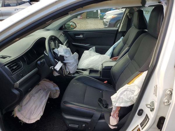 2017 TOYOTA CAMRY LE/SE/XLE/XSE — DENT