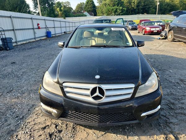 2013 MERCEDES-BENZ C C300 — DIRF