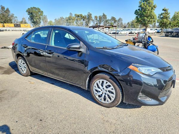 2019 TOYOTA COROLLA L/LE/SE/XLE/XSE — Passenger 3/4