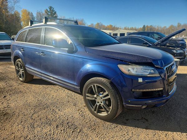 2015 AUDI Q7 Premium — Passenger 3/4