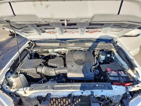2017 TOYOTA TACOMA SR5/TRD Sport — Engine bay
