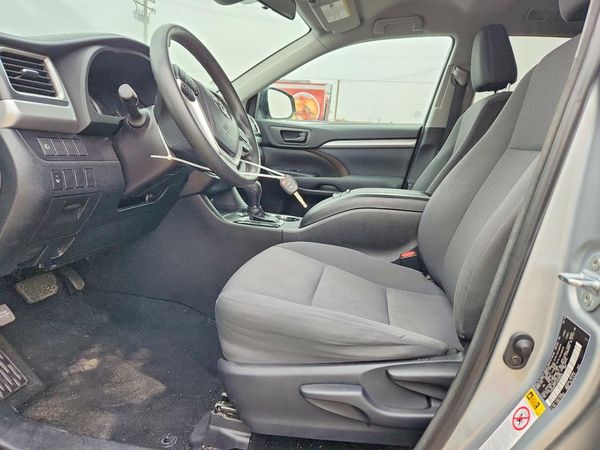 2018 TOYOTA HIGHLANDER LE — DENT